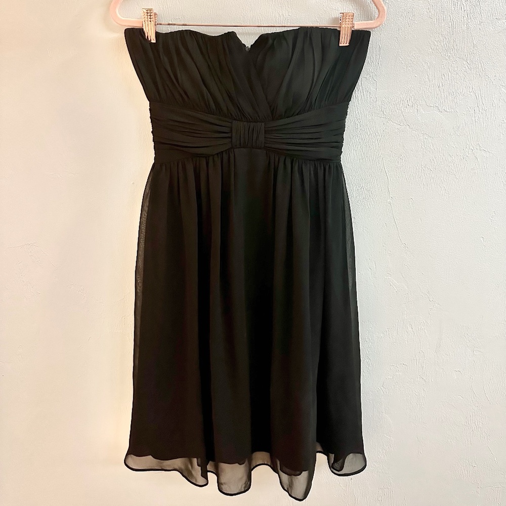 White House | Black Market strapless dress in black, size Small
